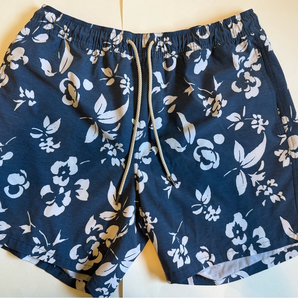 Men’s | Fair Harbor | Navy Floral Swim Trunks | Size XXL